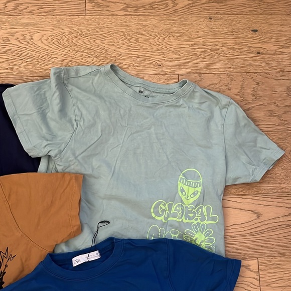 5 boys T-shirts - Picture 4 of 6